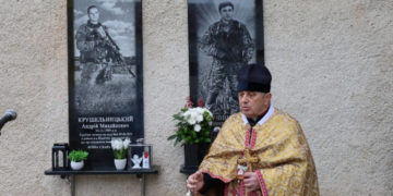 В Копичинецькій громаді відкрили меморіальну дошку загиблому Герою