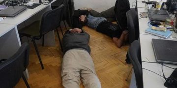 У Тернополі викрили міжнародний шахрайський кол-центр, який ошукав іноземців на десятки тисяч доларів