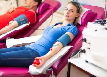 Тернопільський центр крові закликає донорів допомогти ЗСУ: терміново потрібна кров з негативним резусом