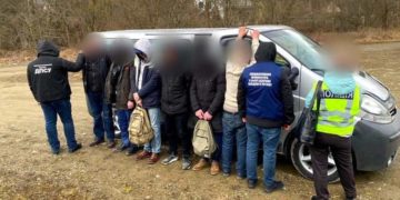 Уродженець Тернопільщини намагався нелегально вивезти за кордон 5 ухилянтів