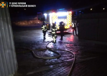 У Тернополі горіло підприємство, яке виготовляє пам’ятники