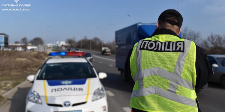 У Тернополі встановлено нові дорожні знаки з попередженням про фотофіксацію порушень