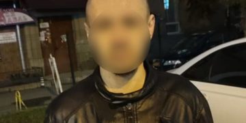 Правоохоронці Тернополя затримали чоловіка, який викрав велосипед в одній з багатоповерхівок міста
