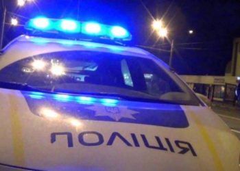 “Закрити очі” за 100 доларів: на Тернопільщині водій намагався відкупитися від поліцейських