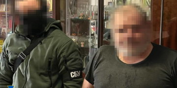 СБУ затримала у Миколаєві інформатора фсб, який влаштував у квартирі «спостережний пункт» за колонами ЗСУ