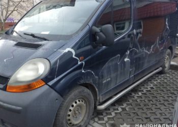 64-річний житель Тернополя обливав кислотою чотири автівки