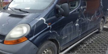 64-річний житель Тернополя обливав кислотою чотири автівки