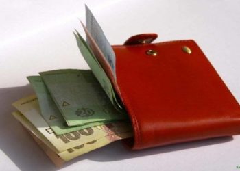 Жительці Скала-Подільської громади, яка поцупила чужий гаманець, загрожує 8 років ув’язнення