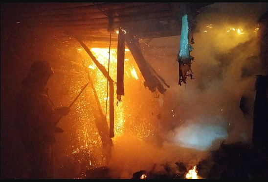 Чоловік з Чортківського району отримав термічні опіки, коли намагався самотужки загасити пожежу