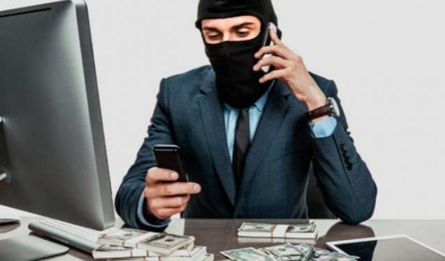 Жителька Тернопільщини втратила 57 тисяч гривень через телефонного шахрая