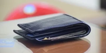 39-річний кременчанин викрав майже 3 тисячі гривень з чужої банківської картки