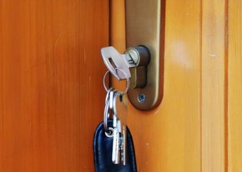 19-річний злодій з Чортківського району викрав у своєї односельчанки понад 100 тисяч гривень