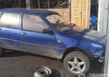 Поліція Вінниччини затримала 15-річного підлітка з Тернопільщини, який викрав автівку та 45 тисяч гривень