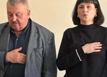 Депутат звинувачує голову Микулинецької громади у підробці документів