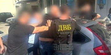 Правоохоронці затримали жителя Кременецького району, який за “винагороду” допомагав пришвидшено отримувати водійське посвідчення