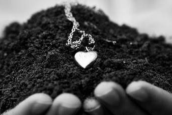 20-річна тернополянка втратила 320 000 гривень, намагаючись приворожити хлопця