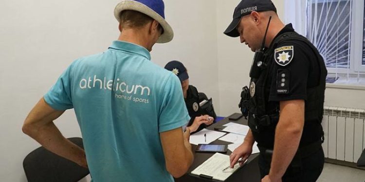 “Громадський активіст” з Тернопільщини отримав 2 роки тюрми за опір поліції