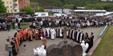 У Бучачі урочисто відкрив Алею Слави, щоб вшанувати 25 полеглих Героїв