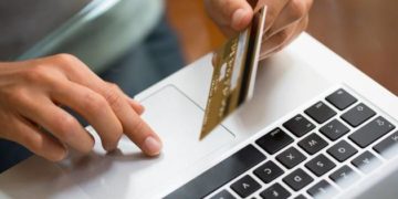 Четверо жінок з Тернопільщини втратили понад 100 000 гривень, повіривши у фейкові виплати