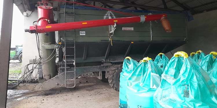 42-річний житель Чортківського району травмувався на робочому місці: його у важкому стані госпіталізували до лікарні