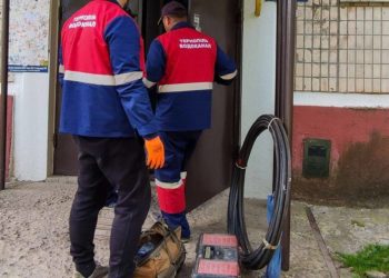 “Тернопільводоканал” бореться з боржниками: комунальники відключили від каналізації понад 80 квартир