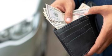 Житель Тернопільського району втратив майже 116 тисяч гривень, купуючи авто в інтернеті