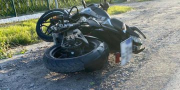 У Гусятині 17-річний мотоцикліст врізався в автобус