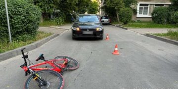 У Тернополі автівка збила велосипедиста