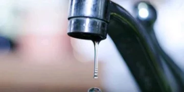 вода