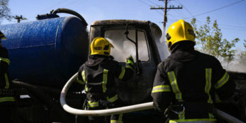 Неподалік Тернополя вогонь ледь не знищив вантажівку