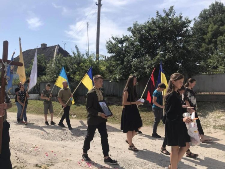 на Тернопільщині поховали військового