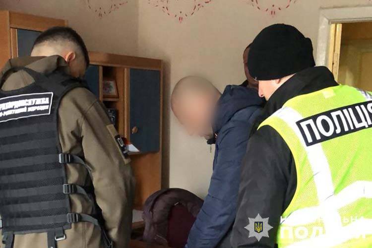 житель Тернопільщини незаконно переправляв чоловіків за кордон