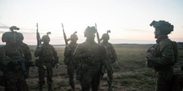 Під керівництвом досвідчених інструкторів курсанти ЗСУ навчаються за стандартами НАТО