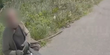 Патрульні Тернополя допомогли 76-річному незрячому чоловіку, який заблукав біля села Озерна