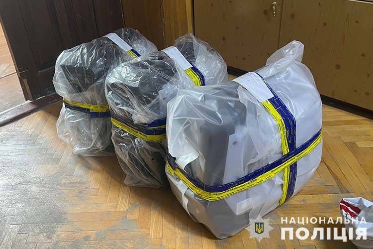 у Тернополі невідомі крали техніку