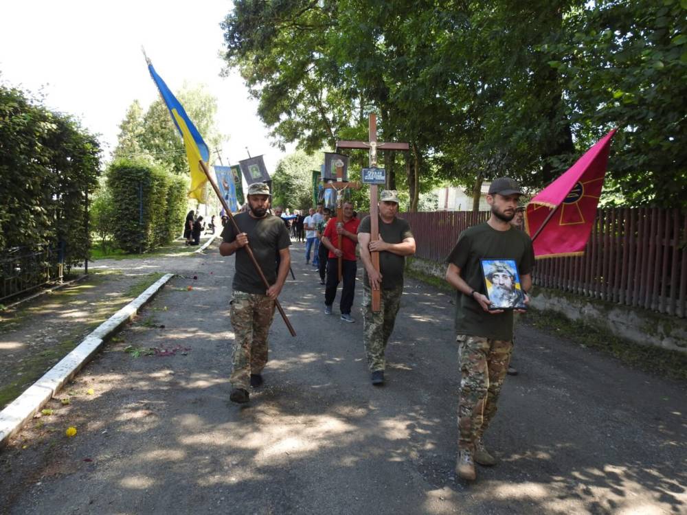 у Вишнівецькій громаді попрощалися з військовим