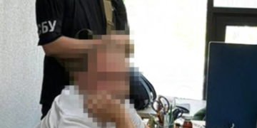 СБУ і Нацполіція затримали у Києві адвоката, який організував «схему для ухилянтів»