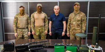 Передали захисникам на передову РЕБ та антидронову рушницю, які виготовили тернопільські спеціалісти, – Сергій Надал