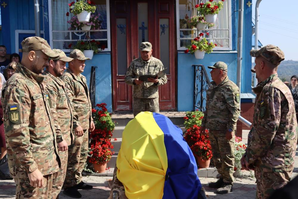 на Тернопільщині поховали двох Героїв