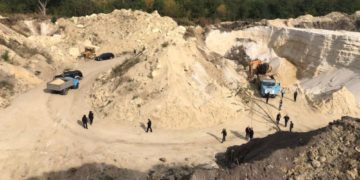 на Тернопільщині виявили нелегальний кар'єр