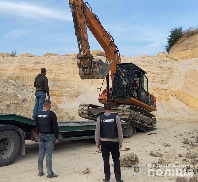 на Тернопільщині виявили нелегальний кар'єр