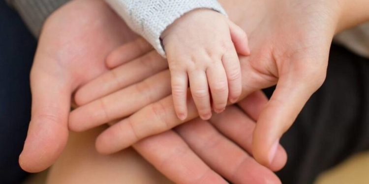 усиновлення дітей