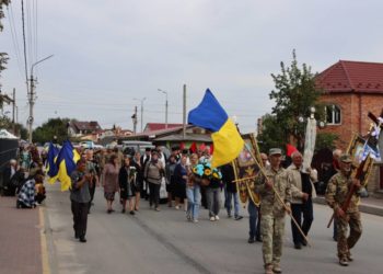 на Тернопільщині поховали двох Героїв
