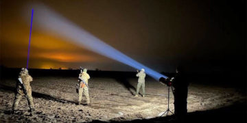 Пошуковий прожектор