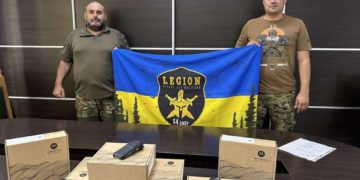 Тернопіль для ЗСУ 3 вересня передав нову партію портативних рацій захисникам з 54-ої бригади, – Сергій Надал