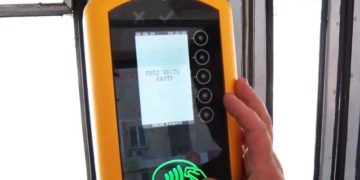 оплата в громадському транспорті