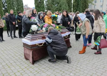 в Шумській громаді прощаються з Героєм