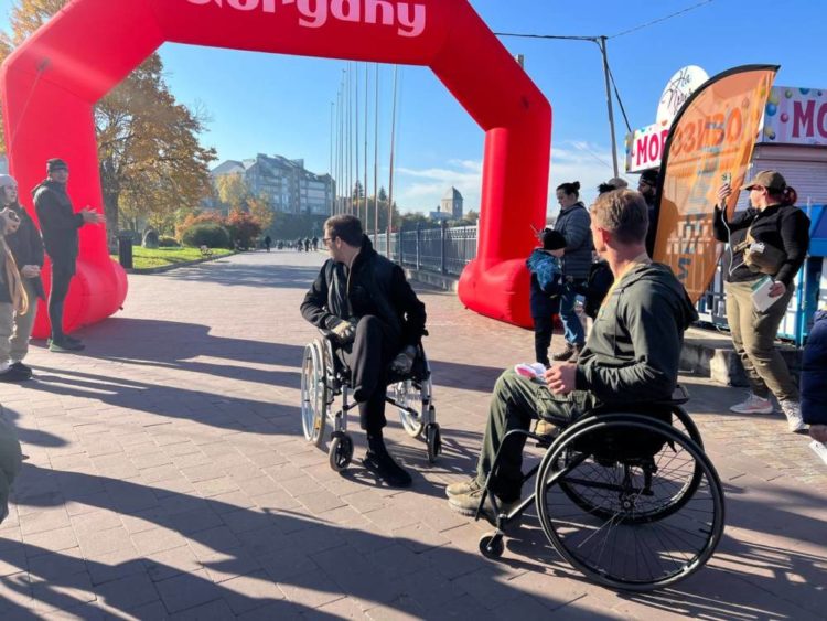 Благодійний забіг пам’яті Віктора Ведмедя Пасічника об’єднав Україну і світ