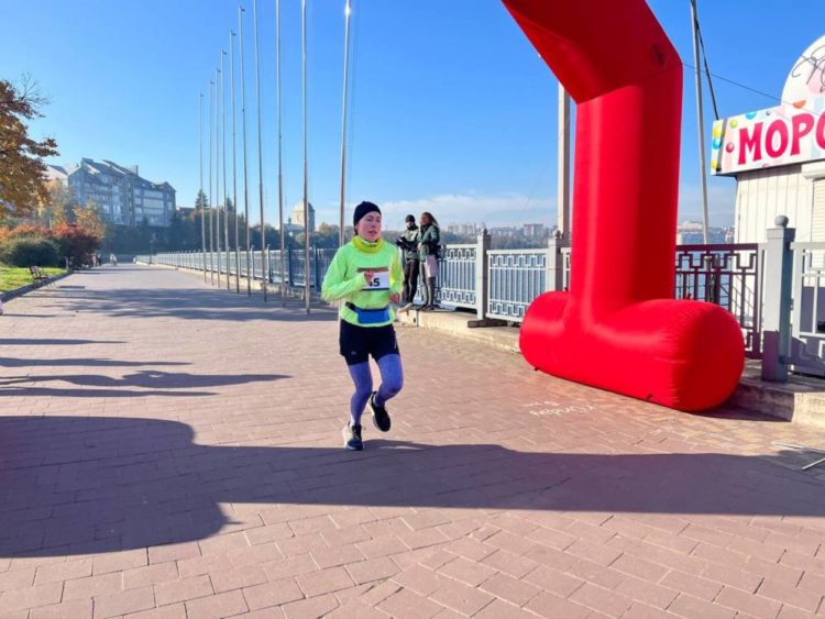 Благодійний забіг пам’яті Віктора Ведмедя Пасічника об’єднав Україну і світ