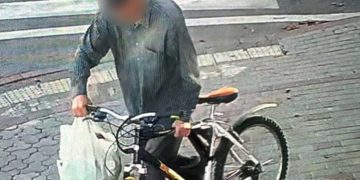 чоловік вкрав велосипед